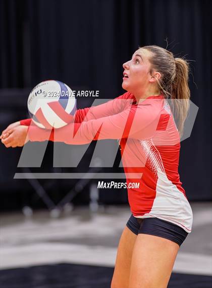 Thumbnail 3 in Desert Hills vs. Uintah (UHSAA 4A Second Round) photogallery.