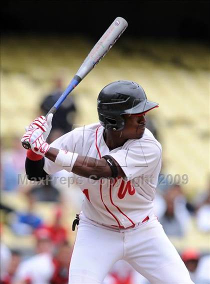 Thumbnail 3 in Monroe vs. Westchester (CIF LA City Section D2 Final) photogallery.