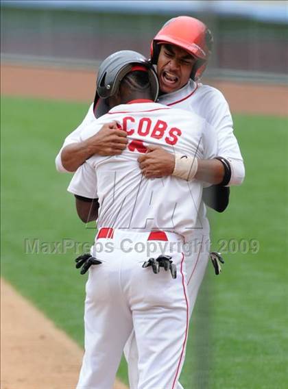 Thumbnail 2 in Monroe vs. Westchester (CIF LA City Section D2 Final) photogallery.