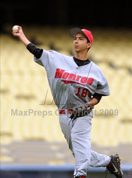 Thumbnail 1 in Monroe vs. Westchester (CIF LA City Section D2 Final) photogallery.