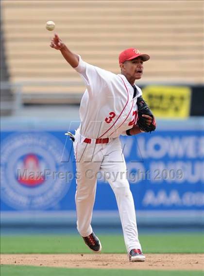 Thumbnail 2 in Monroe vs. Westchester (CIF LA City Section D2 Final) photogallery.