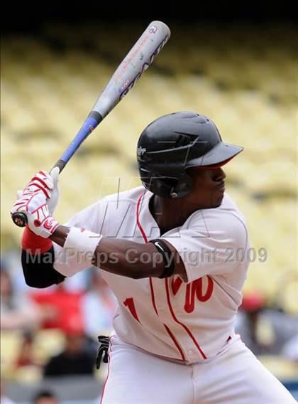 Thumbnail 3 in Monroe vs. Westchester (CIF LA City Section D2 Final) photogallery.