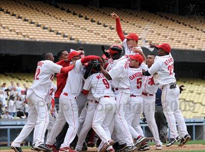 Thumbnail 3 in Monroe vs. Westchester (CIF LA City Section D2 Final) photogallery.