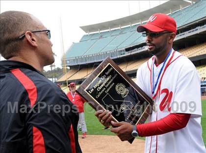 Thumbnail 3 in Monroe vs. Westchester (CIF LA City Section D2 Final) photogallery.