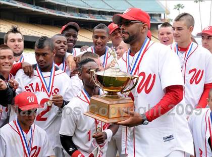 Thumbnail 1 in Monroe vs. Westchester (CIF LA City Section D2 Final) photogallery.