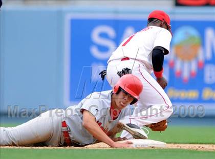 Thumbnail 3 in Monroe vs. Westchester (CIF LA City Section D2 Final) photogallery.