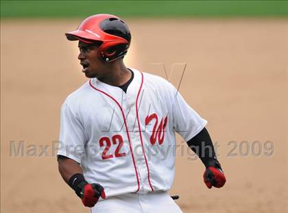 Thumbnail 3 in Monroe vs. Westchester (CIF LA City Section D2 Final) photogallery.