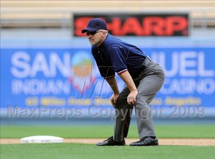 Thumbnail 3 in Monroe vs. Westchester (CIF LA City Section D2 Final) photogallery.