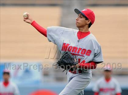 Thumbnail 2 in Monroe vs. Westchester (CIF LA City Section D2 Final) photogallery.