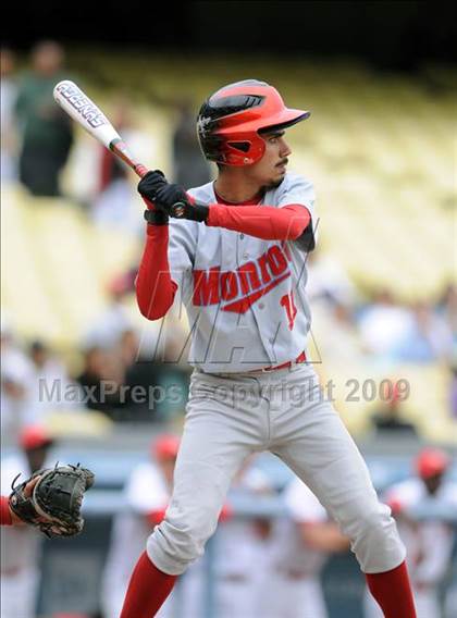 Thumbnail 3 in Monroe vs. Westchester (CIF LA City Section D2 Final) photogallery.