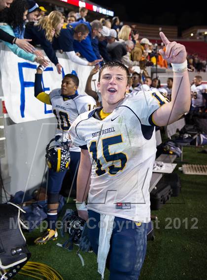 Thumbnail 3 in South Iredell vs. Carrboro (NCHSAA 2AA Final) photogallery.