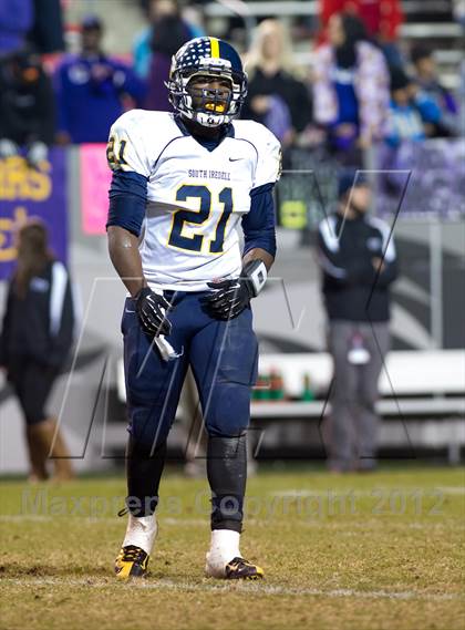 Thumbnail 2 in South Iredell vs. Carrboro (NCHSAA 2AA Final) photogallery.