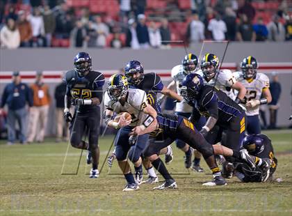 Thumbnail 2 in South Iredell vs. Carrboro (NCHSAA 2AA Final) photogallery.