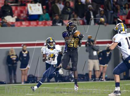 Thumbnail 1 in South Iredell vs. Carrboro (NCHSAA 2AA Final) photogallery.