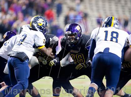 Thumbnail 2 in South Iredell vs. Carrboro (NCHSAA 2AA Final) photogallery.