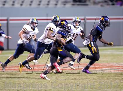 Thumbnail 2 in South Iredell vs. Carrboro (NCHSAA 2AA Final) photogallery.
