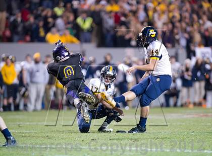 Thumbnail 3 in South Iredell vs. Carrboro (NCHSAA 2AA Final) photogallery.