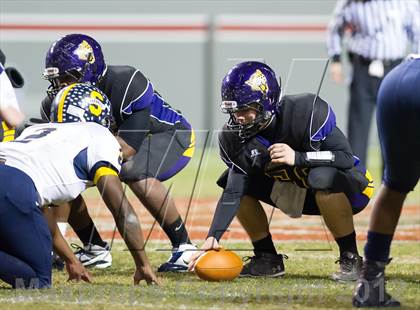 Thumbnail 3 in South Iredell vs. Carrboro (NCHSAA 2AA Final) photogallery.
