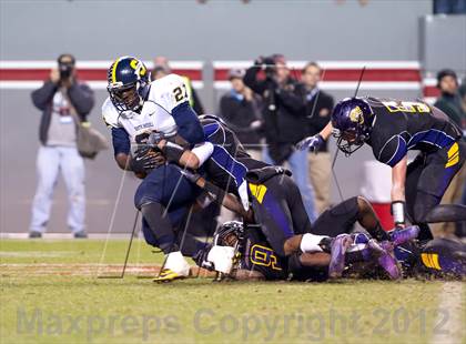 Thumbnail 2 in South Iredell vs. Carrboro (NCHSAA 2AA Final) photogallery.