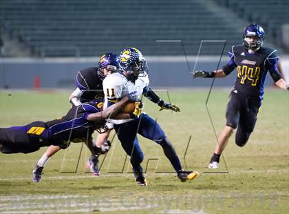 Thumbnail 3 in South Iredell vs. Carrboro (NCHSAA 2AA Final) photogallery.