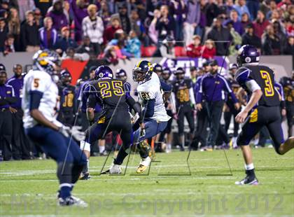 Thumbnail 3 in South Iredell vs. Carrboro (NCHSAA 2AA Final) photogallery.