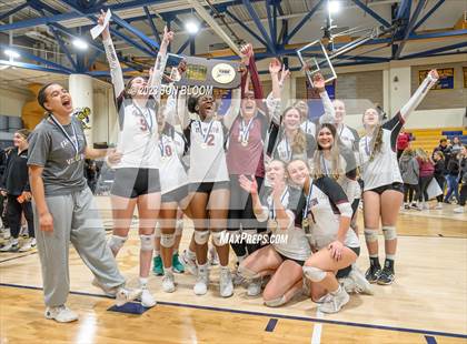 Thumbnail 2 in St. Joseph vs. Farmington (CIAC Class L Final) photogallery.