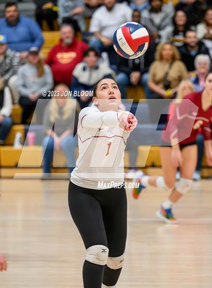 Thumbnail 1 in St. Joseph vs. Farmington (CIAC Class L Final) photogallery.