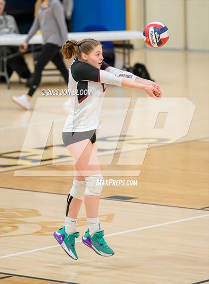 Thumbnail 1 in St. Joseph vs. Farmington (CIAC Class L Final) photogallery.