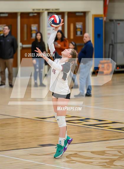 Thumbnail 1 in St. Joseph vs. Farmington (CIAC Class L Final) photogallery.