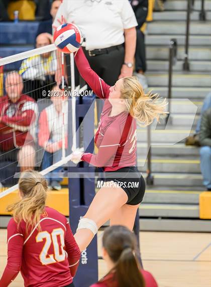 Thumbnail 2 in St. Joseph vs. Farmington (CIAC Class L Final) photogallery.