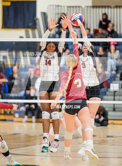Thumbnail 2 in St. Joseph vs. Farmington (CIAC Class L Final) photogallery.