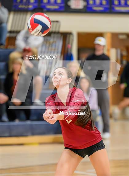 Thumbnail 2 in St. Joseph vs. Farmington (CIAC Class L Final) photogallery.