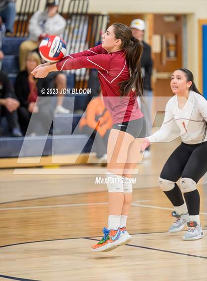 Thumbnail 3 in St. Joseph vs. Farmington (CIAC Class L Final) photogallery.
