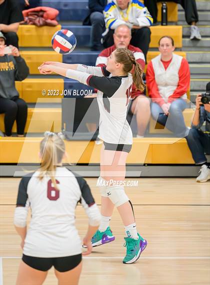 Thumbnail 3 in St. Joseph vs. Farmington (CIAC Class L Final) photogallery.