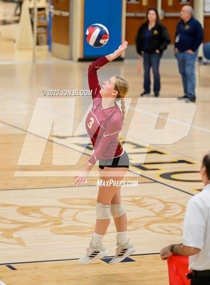 Thumbnail 2 in St. Joseph vs. Farmington (CIAC Class L Final) photogallery.