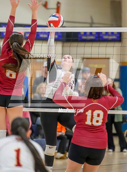 Thumbnail 1 in St. Joseph vs. Farmington (CIAC Class L Final) photogallery.