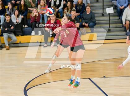 Thumbnail 2 in St. Joseph vs. Farmington (CIAC Class L Final) photogallery.