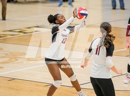 Thumbnail 2 in St. Joseph vs. Farmington (CIAC Class L Final) photogallery.