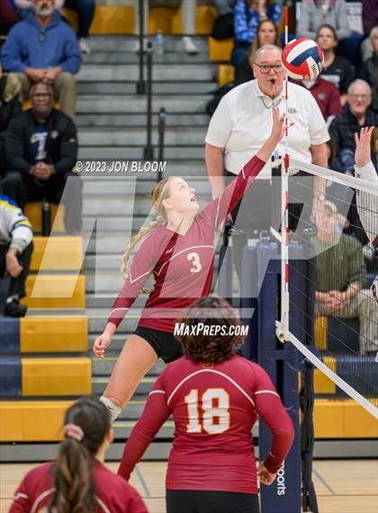 Thumbnail 2 in St. Joseph vs. Farmington (CIAC Class L Final) photogallery.