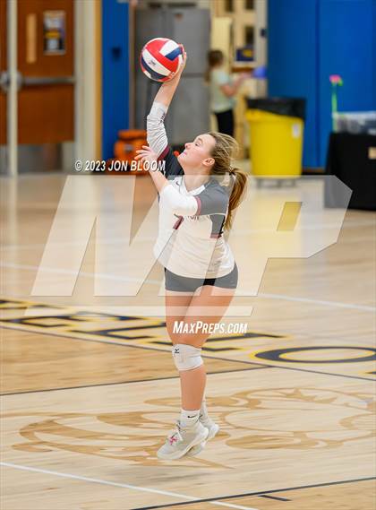 Thumbnail 3 in St. Joseph vs. Farmington (CIAC Class L Final) photogallery.