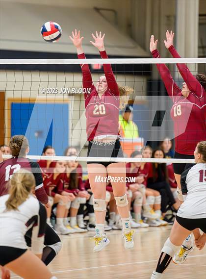 Thumbnail 3 in St. Joseph vs. Farmington (CIAC Class L Final) photogallery.