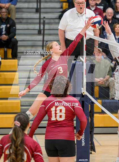 Thumbnail 3 in St. Joseph vs. Farmington (CIAC Class L Final) photogallery.