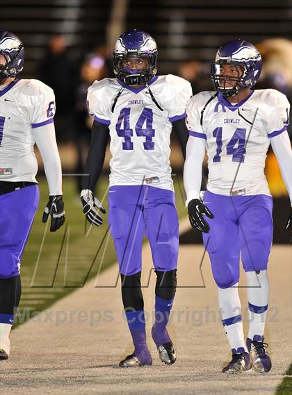 Thumbnail 1 in Birdville vs. Crowley (UIL 4A Division 1 Region 1 Area Playoff) photogallery.