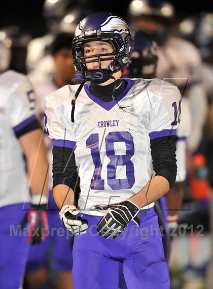 Thumbnail 2 in Birdville vs. Crowley (UIL 4A Division 1 Region 1 Area Playoff) photogallery.
