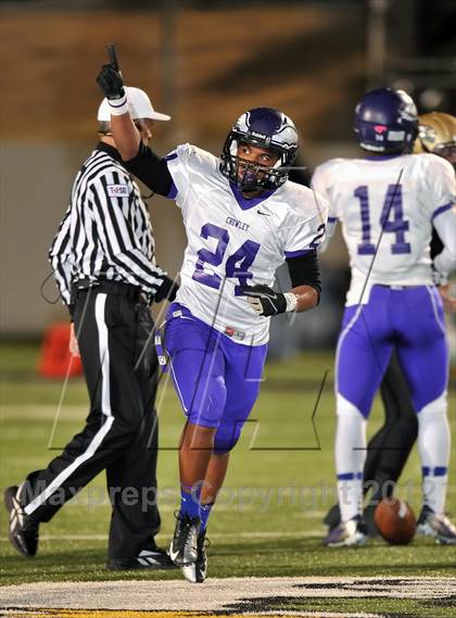 Thumbnail 3 in Birdville vs. Crowley (UIL 4A Division 1 Region 1 Area Playoff) photogallery.