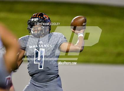 Thumbnail 2 in Sachse vs. The Woodlands (UIL 6A Area Playoff) photogallery.