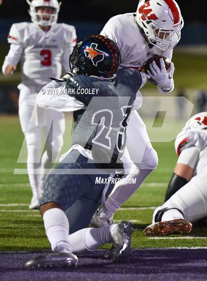 Thumbnail 3 in Sachse vs. The Woodlands (UIL 6A Area Playoff) photogallery.