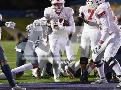 Thumbnail 2 in Sachse vs. The Woodlands (UIL 6A Area Playoff) photogallery.