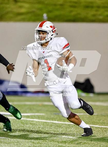 Thumbnail 2 in Sachse vs. The Woodlands (UIL 6A Area Playoff) photogallery.