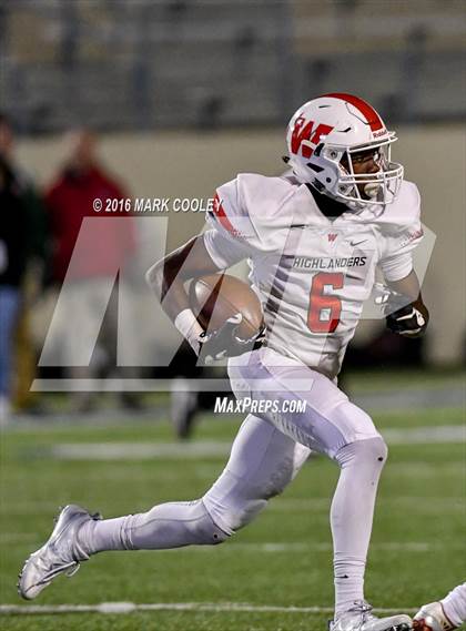 Thumbnail 2 in Sachse vs. The Woodlands (UIL 6A Area Playoff) photogallery.